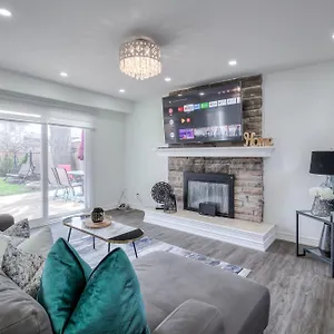Villa Luxury 5br In Scarborough, Toronto